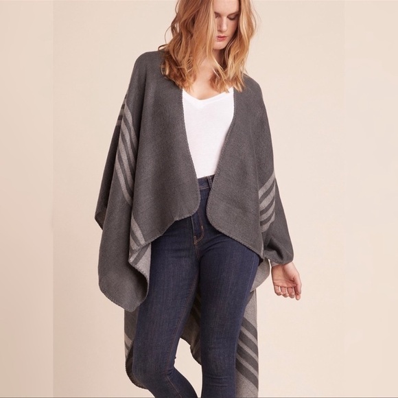 BB DAKOTA & Fab Fit Fun Reversible Striped Poncho Cardigan Grey One Size - Picture 1 of 12
